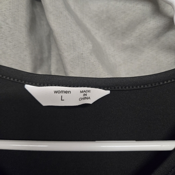 Cute black maternity tee shirt - Picture 2 of 2